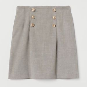 H&M Short, taupe skirt